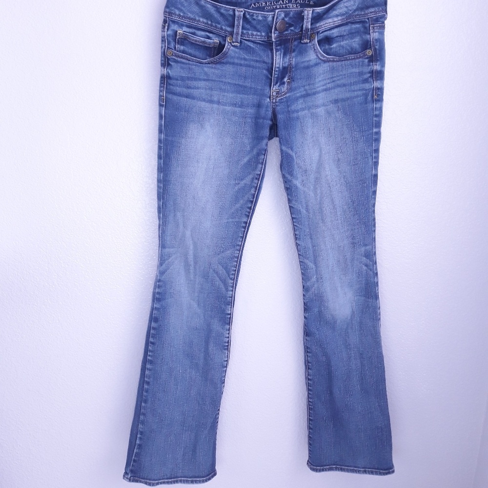 AEO Medium Wash Kick Boot Low Rise Jeans